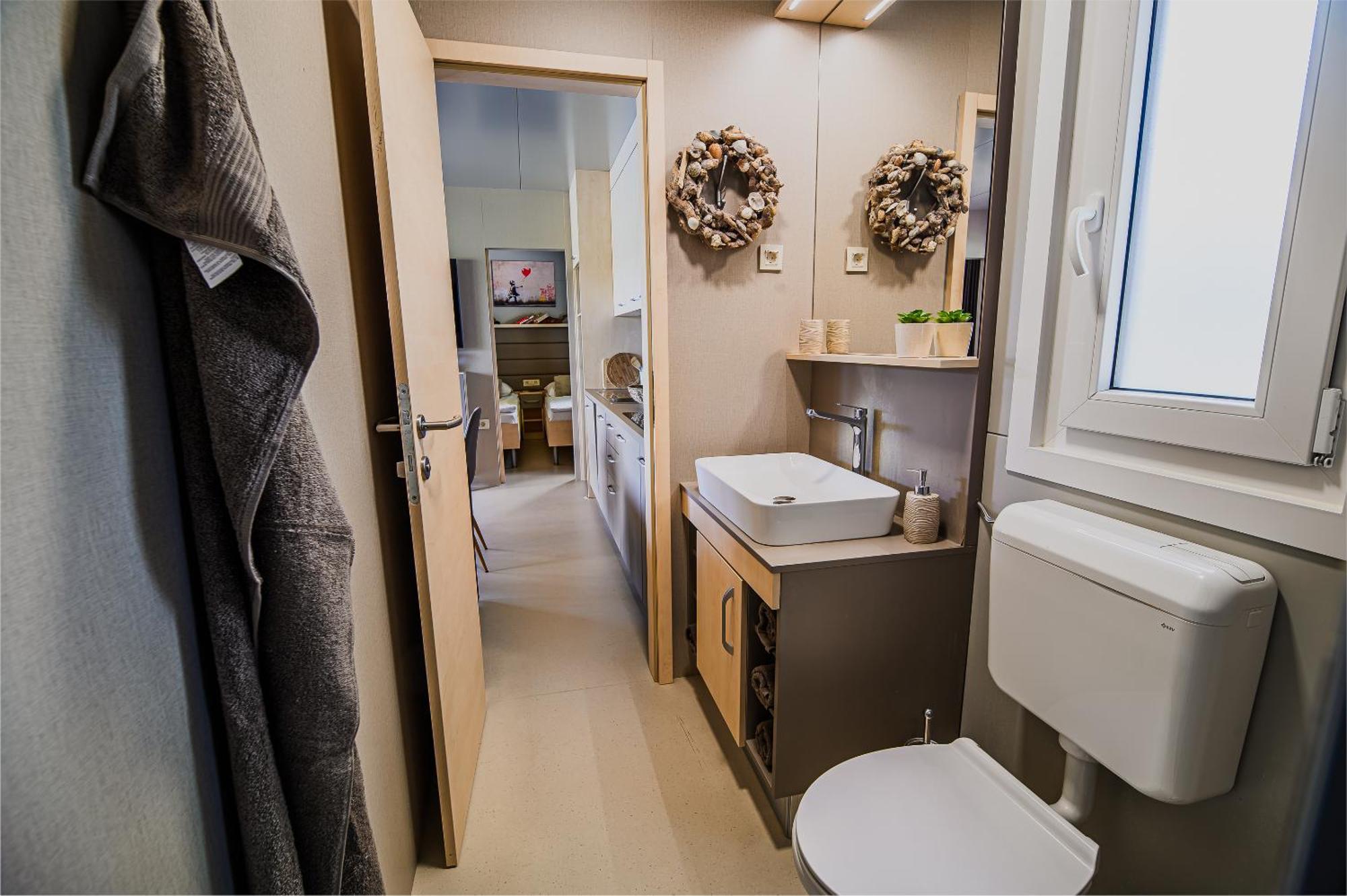 Deluxe Lake View Mobile Homes With Thermal Riviera Tickets Catez ob Savi Exterior foto
