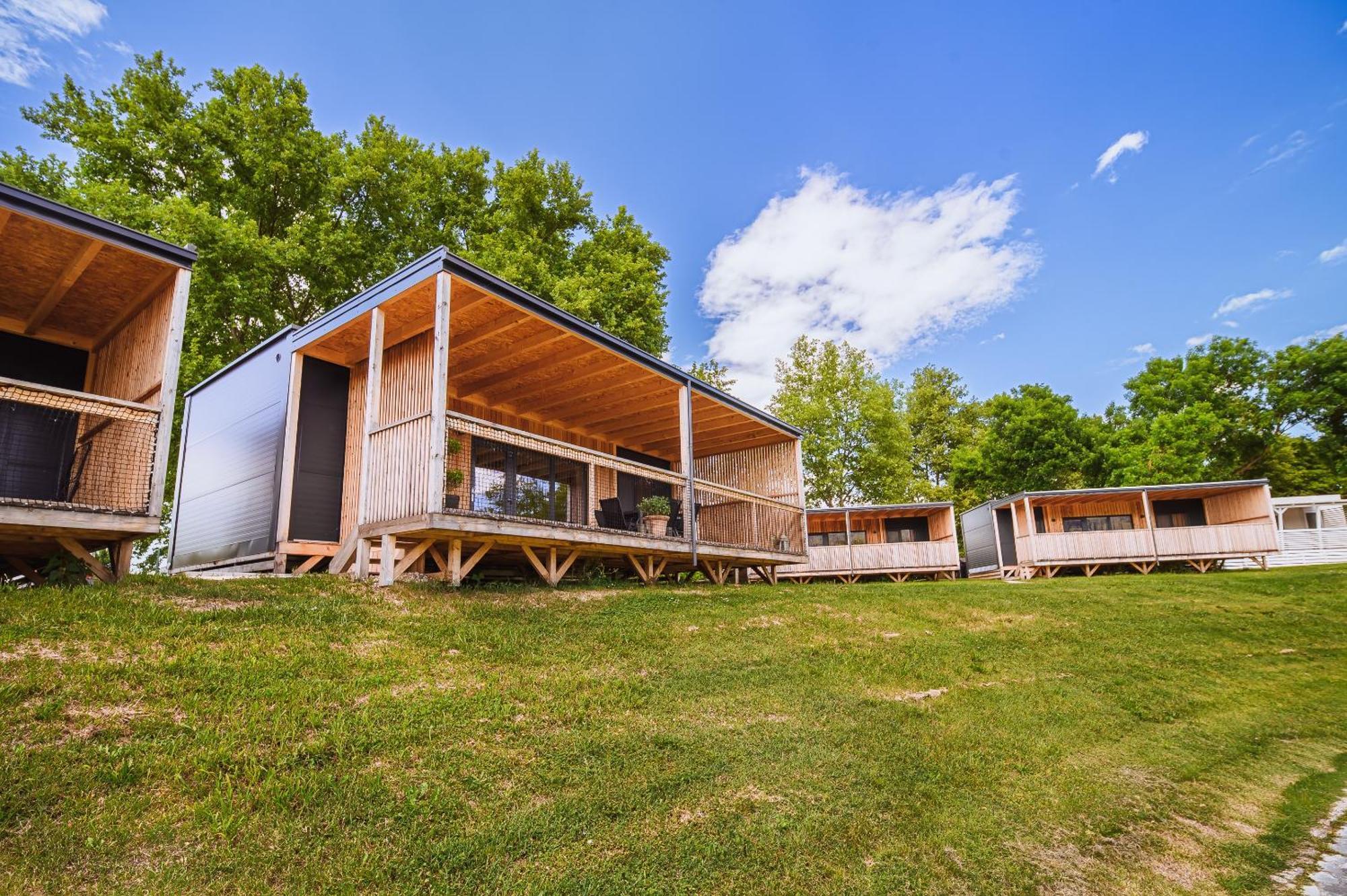 Deluxe Lake View Mobile Homes With Thermal Riviera Tickets Catez ob Savi Exterior foto